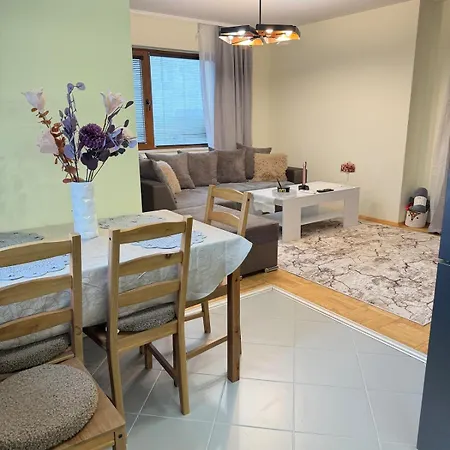 New Cozy 3 Bedroom 90m2 Apartment *