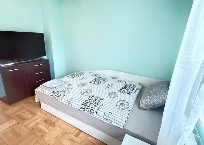 Apartment New Cozy 3 Bedroom 90m2 *